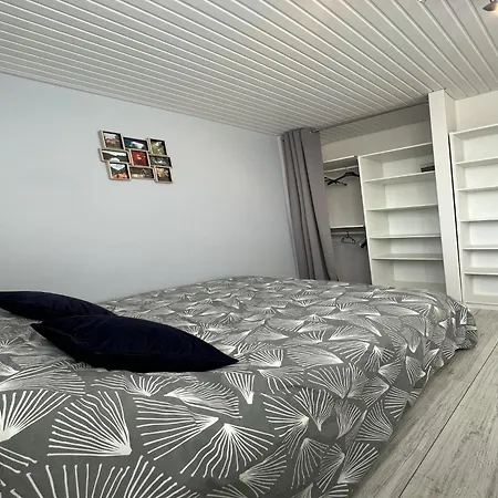 شقة Quiet 4-room With View *